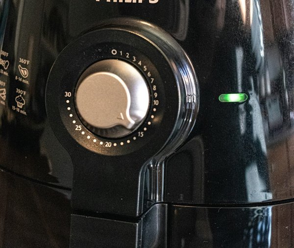 Quels sont les avantages d'un autocuiseur programmable avec maintien au chaud automatique?